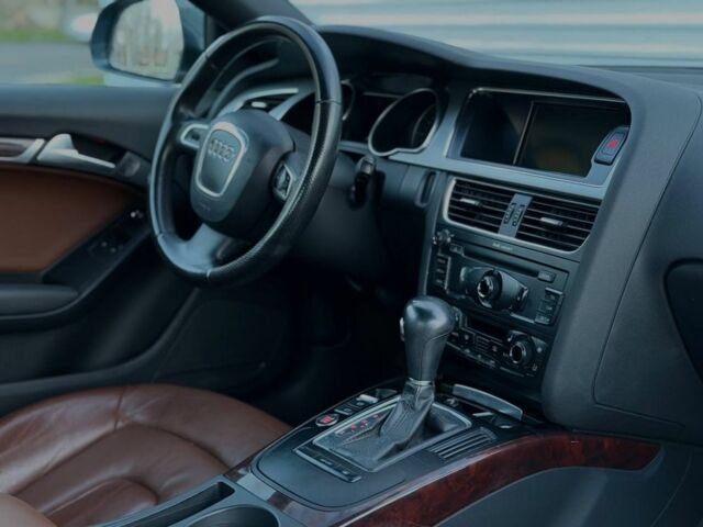 Сірий Ауді A5, об'ємом двигуна 3.2 л та пробігом 92 тис. км за 8500 $, фото 5 на Automoto.ua