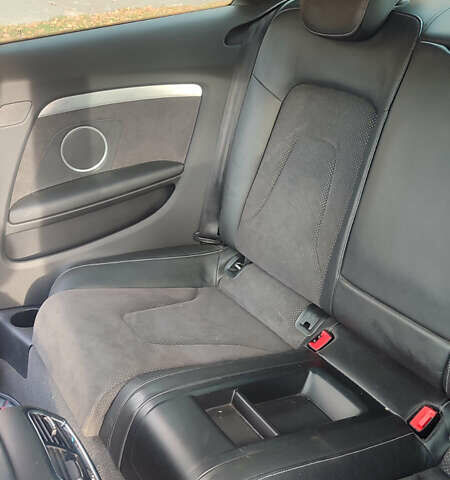 Серый Ауди А5, объемом двигателя 1.98 л и пробегом 175 тыс. км за 11000 $, фото 9 на Automoto.ua