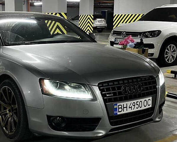 Серый Ауди А5, объемом двигателя 1.98 л и пробегом 290 тыс. км за 12000 $, фото 3 на Automoto.ua