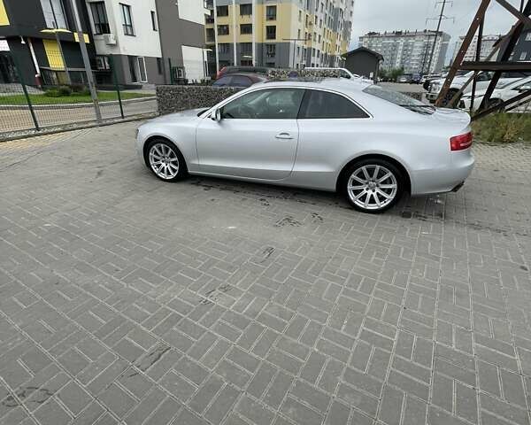Сірий Ауді A5, об'ємом двигуна 1.98 л та пробігом 365 тис. км за 9800 $, фото 13 на Automoto.ua