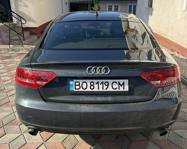 Ауді A5 2010 у Тернополі на Automoto.ua Сірий Ауді A5, об'ємом двигуна 2 л та пробігом 222 тис. км за 10000 $, фото 2 на Automoto.ua