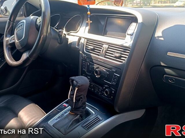 Сірий Ауді A5, об'ємом двигуна 2 л та пробігом 265 тис. км за 10400 $, фото 5 на Automoto.ua