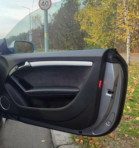 Серый Ауди А5, объемом двигателя 1.98 л и пробегом 175 тыс. км за 11000 $, фото 17 на Automoto.ua