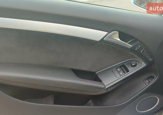 Серый Ауди А5, объемом двигателя 1.98 л и пробегом 175 тыс. км за 11000 $, фото 10 на Automoto.ua