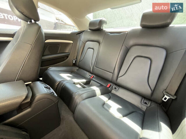 Серый Ауди А5, объемом двигателя 1.98 л и пробегом 191 тыс. км за 12000 $, фото 19 на Automoto.ua