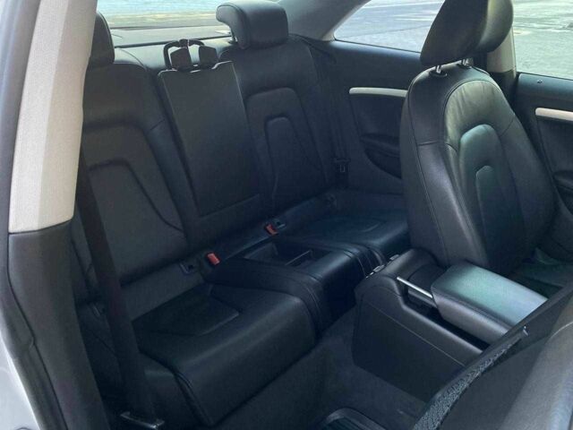 Сірий Ауді A5, об'ємом двигуна 2 л та пробігом 190 тис. км за 11390 $, фото 16 на Automoto.ua