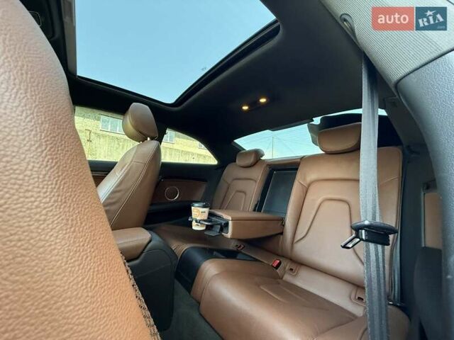 Серый Ауди А5, объемом двигателя 1.98 л и пробегом 215 тыс. км за 11200 $, фото 12 на Automoto.ua