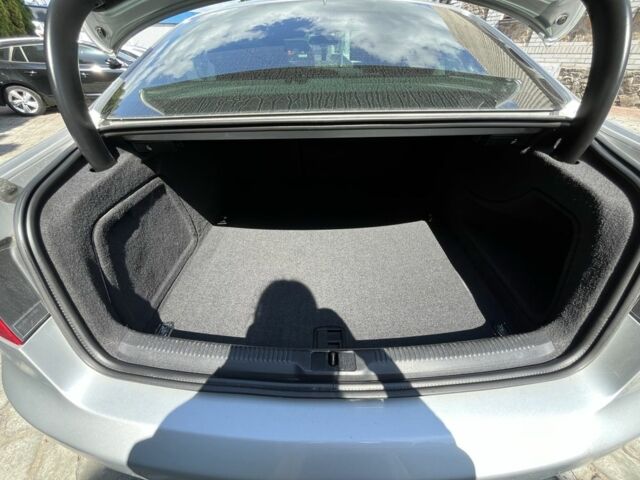 Серый Ауди А5, объемом двигателя 2 л и пробегом 191 тыс. км за 12000 $, фото 16 на Automoto.ua