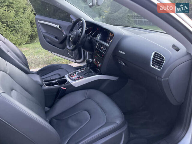 Серый Ауди А5, объемом двигателя 2 л и пробегом 293 тыс. км за 10999 $, фото 12 на Automoto.ua