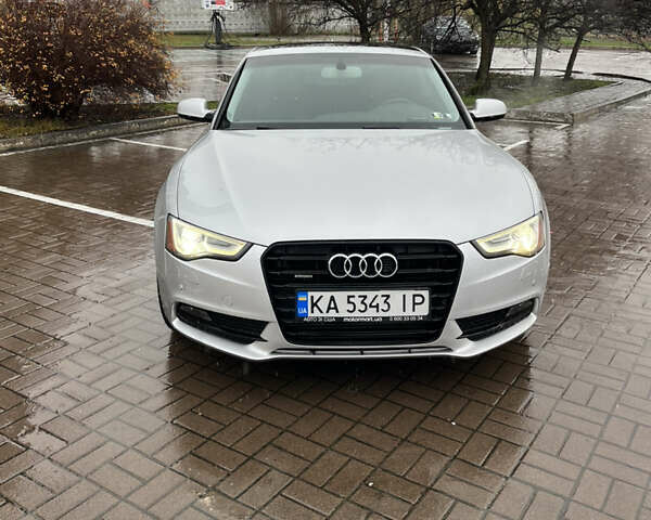 Серый Ауди А5, объемом двигателя 2 л и пробегом 140 тыс. км за 11700 $, фото 3 на Automoto.ua