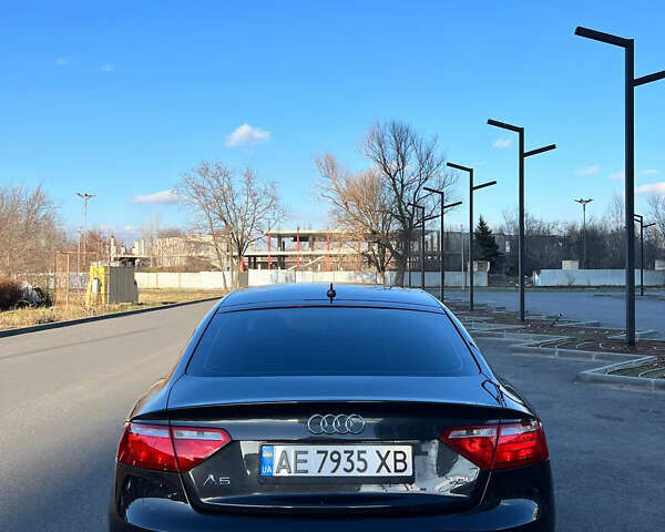 Серый Ауди А5, объемом двигателя 1.97 л и пробегом 235 тыс. км за 11000 $, фото 7 на Automoto.ua