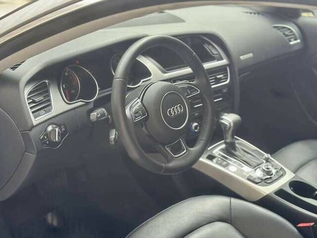 Серый Ауди А5, объемом двигателя 2 л и пробегом 103 тыс. км за 10000 $, фото 5 на Automoto.ua