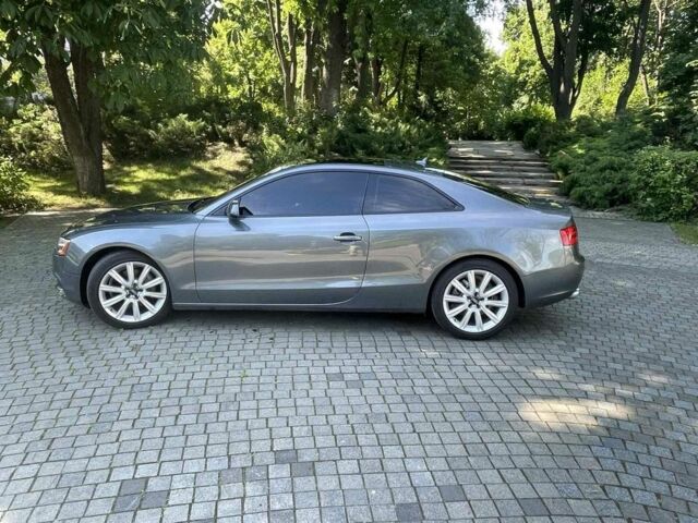 Серый Ауди А5, объемом двигателя 2 л и пробегом 90 тыс. км за 14000 $, фото 7 на Automoto.ua