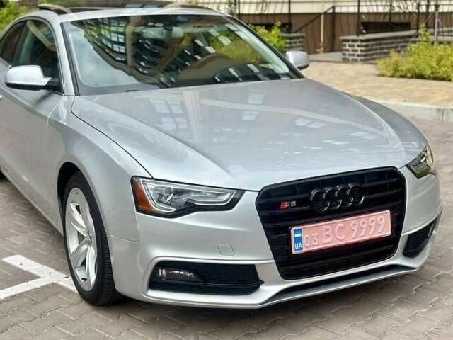 Серый Ауди А5, объемом двигателя 2 л и пробегом 103 тыс. км за 10000 $, фото 2 на Automoto.ua