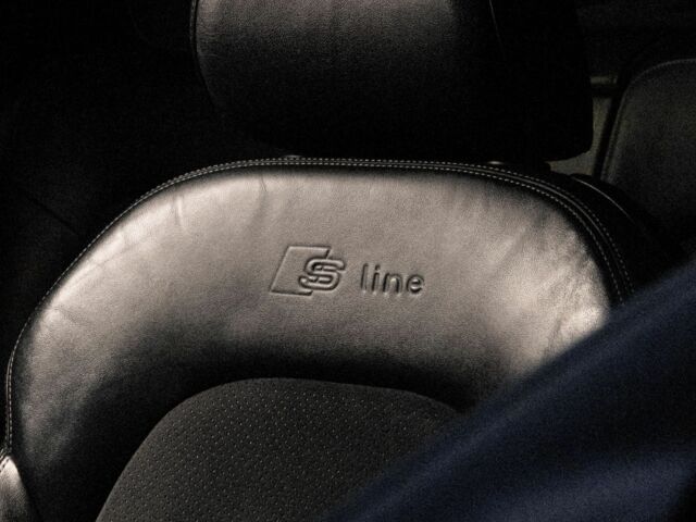 Серый Ауди А5, объемом двигателя 2 л и пробегом 205 тыс. км за 13700 $, фото 9 на Automoto.ua