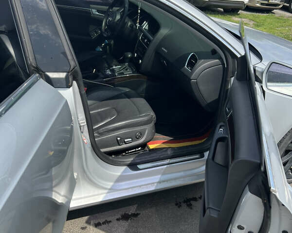 Серый Ауди А5, объемом двигателя 1.97 л и пробегом 222 тыс. км за 16000 $, фото 10 на Automoto.ua