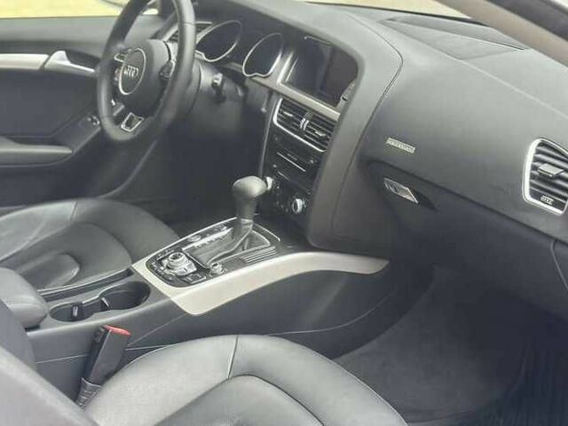 Серый Ауди А5, объемом двигателя 2 л и пробегом 103 тыс. км за 10000 $, фото 8 на Automoto.ua