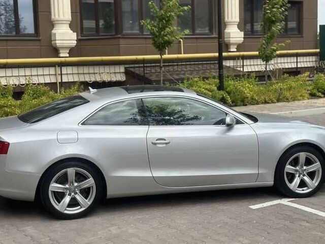 Серый Ауди А5, объемом двигателя 2 л и пробегом 103 тыс. км за 10000 $, фото 7 на Automoto.ua