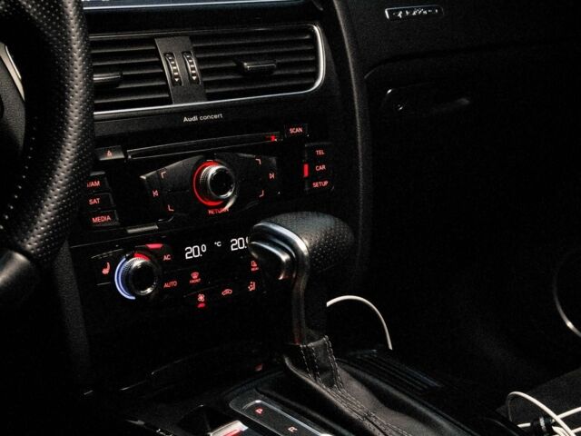 Серый Ауди А5, объемом двигателя 2 л и пробегом 205 тыс. км за 13700 $, фото 8 на Automoto.ua