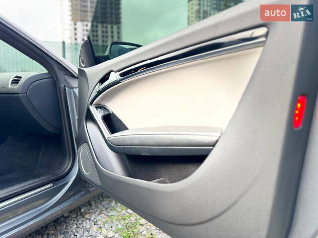 Сірий Ауді A5, об'ємом двигуна 1.98 л та пробігом 207 тис. км за 11650 $, фото 8 на Automoto.ua