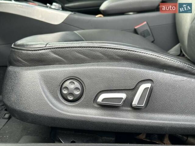 Сірий Ауді A5, об'ємом двигуна 1.98 л та пробігом 195 тис. км за 11990 $, фото 20 на Automoto.ua