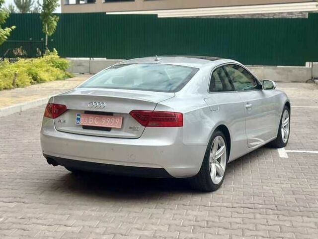 Серый Ауди А5, объемом двигателя 2 л и пробегом 103 тыс. км за 10000 $, фото 14 на Automoto.ua