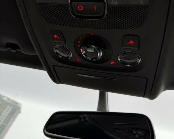 Сірий Ауді A5, об'ємом двигуна 2 л та пробігом 159 тис. км за 15800 $, фото 40 на Automoto.ua