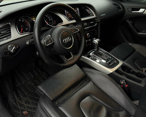 Сірий Ауді A5, об'ємом двигуна 2 л та пробігом 159 тис. км за 15800 $, фото 16 на Automoto.ua