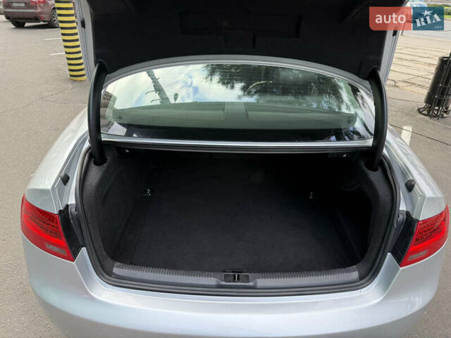 Серый Ауди А5, объемом двигателя 1.98 л и пробегом 163 тыс. км за 12900 $, фото 14 на Automoto.ua