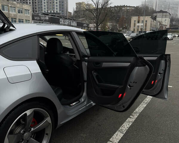 Сірий Ауді A5, об'ємом двигуна 2 л та пробігом 159 тис. км за 15800 $, фото 21 на Automoto.ua