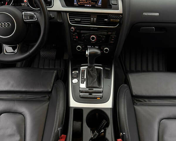 Сірий Ауді A5, об'ємом двигуна 2 л та пробігом 159 тис. км за 15800 $, фото 25 на Automoto.ua
