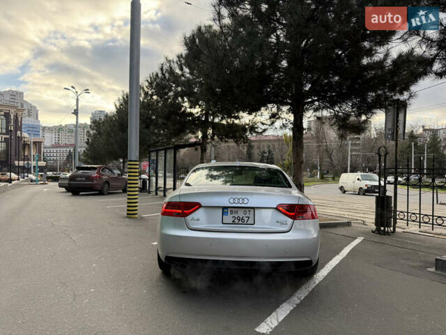 Серый Ауди А5, объемом двигателя 1.98 л и пробегом 163 тыс. км за 12900 $, фото 7 на Automoto.ua