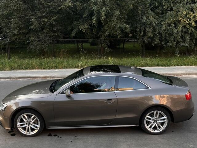 Сірий Ауді A5, об'ємом двигуна 2 л та пробігом 180 тис. км за 13500 $, фото 4 на Automoto.ua