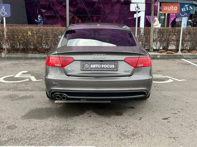 Серый Ауди А5, объемом двигателя 1.97 л и пробегом 217 тыс. км за 18990 $, фото 5 на Automoto.ua