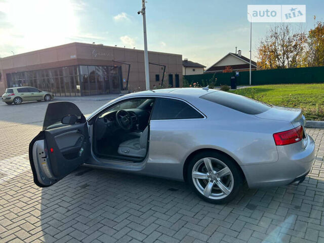 Сірий Ауді A5, об'ємом двигуна 2 л та пробігом 108 тис. км за 16500 $, фото 5 на Automoto.ua