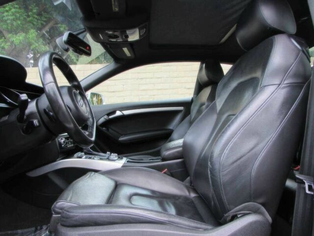 Сірий Ауді A5, об'ємом двигуна 2 л та пробігом 75 тис. км за 8800 $, фото 7 на Automoto.ua