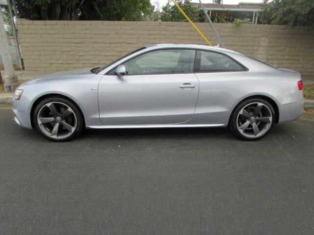 Сірий Ауді A5, об'ємом двигуна 2 л та пробігом 75 тис. км за 8800 $, фото 6 на Automoto.ua