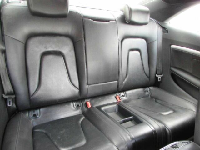 Сірий Ауді A5, об'ємом двигуна 2 л та пробігом 75 тис. км за 8800 $, фото 13 на Automoto.ua