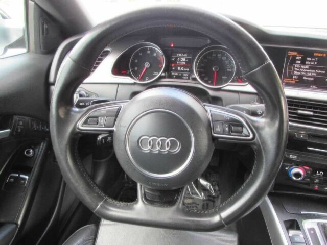 Сірий Ауді A5, об'ємом двигуна 2 л та пробігом 75 тис. км за 8800 $, фото 10 на Automoto.ua