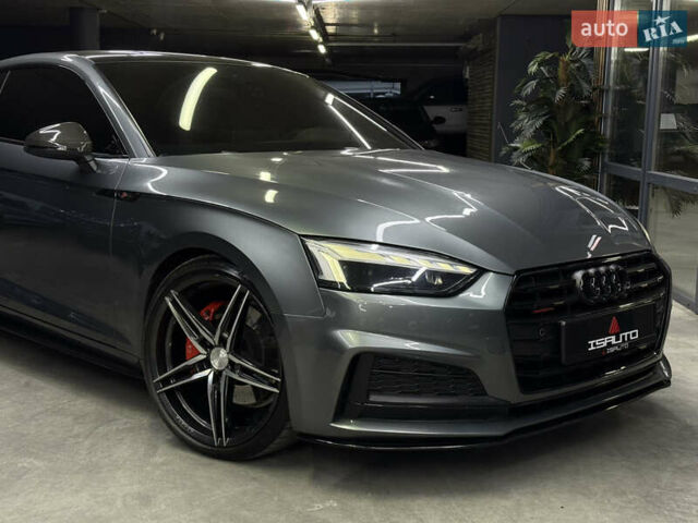 Сірий Ауді A5, об'ємом двигуна 1.98 л та пробігом 84 тис. км за 26900 $, фото 3 на Automoto.ua