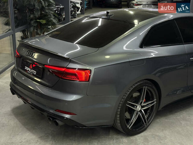 Сірий Ауді A5, об'ємом двигуна 1.98 л та пробігом 84 тис. км за 26900 $, фото 15 на Automoto.ua