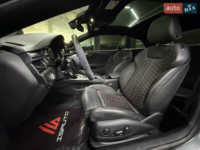 Сірий Ауді A5, об'ємом двигуна 1.98 л та пробігом 84 тис. км за 26900 $, фото 18 на Automoto.ua