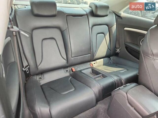 Серый Ауди А5, объемом двигателя 2 л и пробегом 93 тыс. км за 1500 $, фото 9 на Automoto.ua
