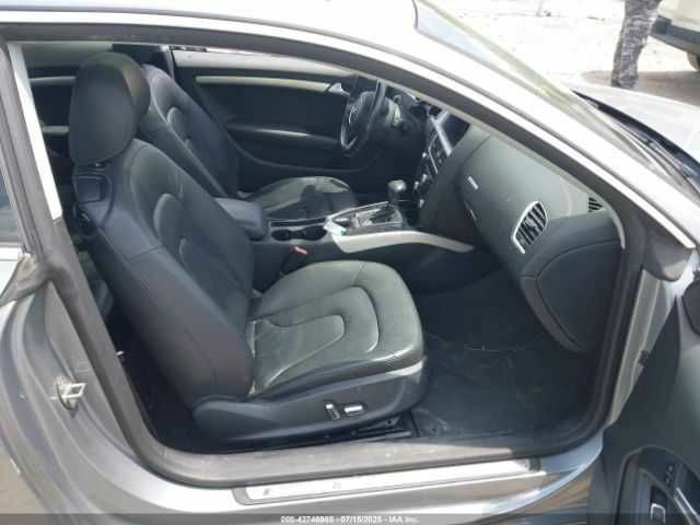 Серый Ауди А5, объемом двигателя 0 л и пробегом 106 тыс. км за 2900 $, фото 9 на Automoto.ua