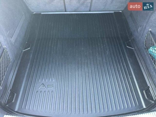 Сірий Ауді A5, об'ємом двигуна 2 л та пробігом 210 тис. км за 19900 $, фото 4 на Automoto.ua