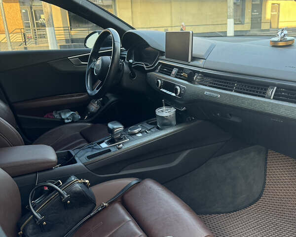 Серый Ауди А5, объемом двигателя 2 л и пробегом 127 тыс. км за 25500 $, фото 5 на Automoto.ua