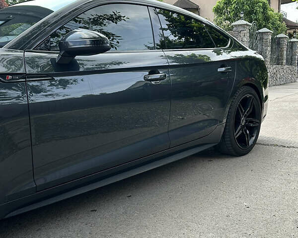 Серый Ауди А5, объемом двигателя 1.98 л и пробегом 127 тыс. км за 26000 $, фото 3 на Automoto.ua