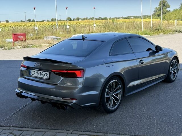 Серый Ауди А5, объемом двигателя 2 л и пробегом 137 тыс. км за 20000 $, фото 3 на Automoto.ua