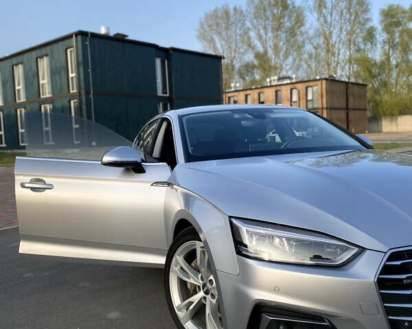 Серый Ауди А5, объемом двигателя 1.97 л и пробегом 191 тыс. км за 29500 $, фото 7 на Automoto.ua