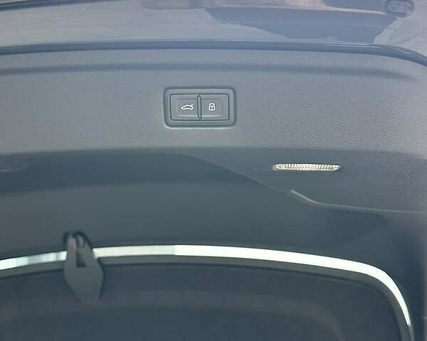 Серый Ауди А5, объемом двигателя 1.98 л и пробегом 127 тыс. км за 26000 $, фото 21 на Automoto.ua